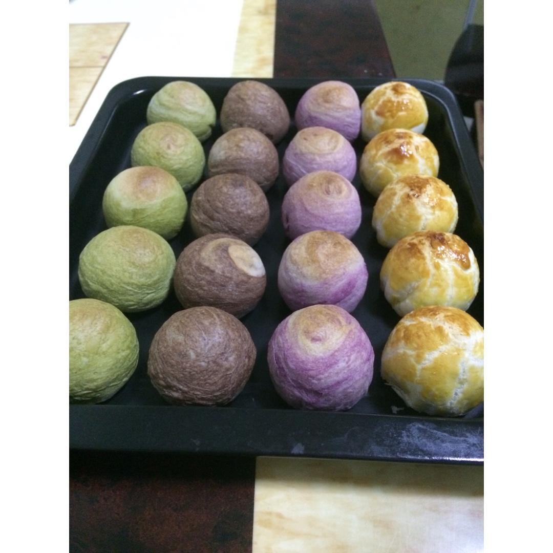 蛋黄酥~紫薯、抹茶、原味~花好月圆，中秋快乐~内附一次做六色蛋黄酥方法~