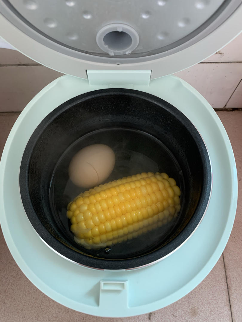 清煮甜玉米