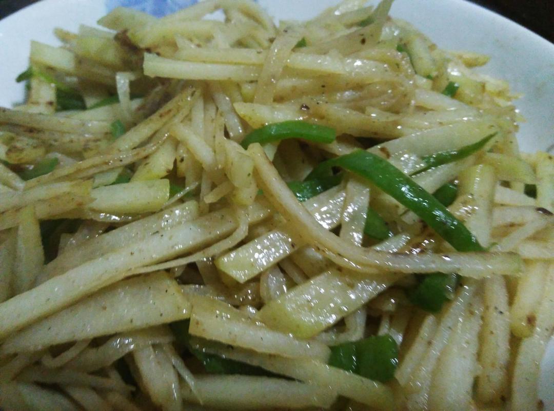 青椒土豆丝【快手菜】