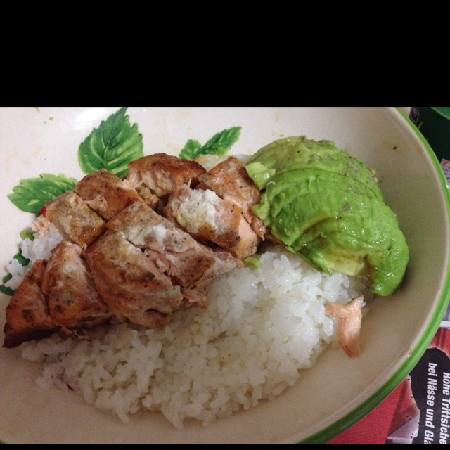三文鱼牛油果拌饭