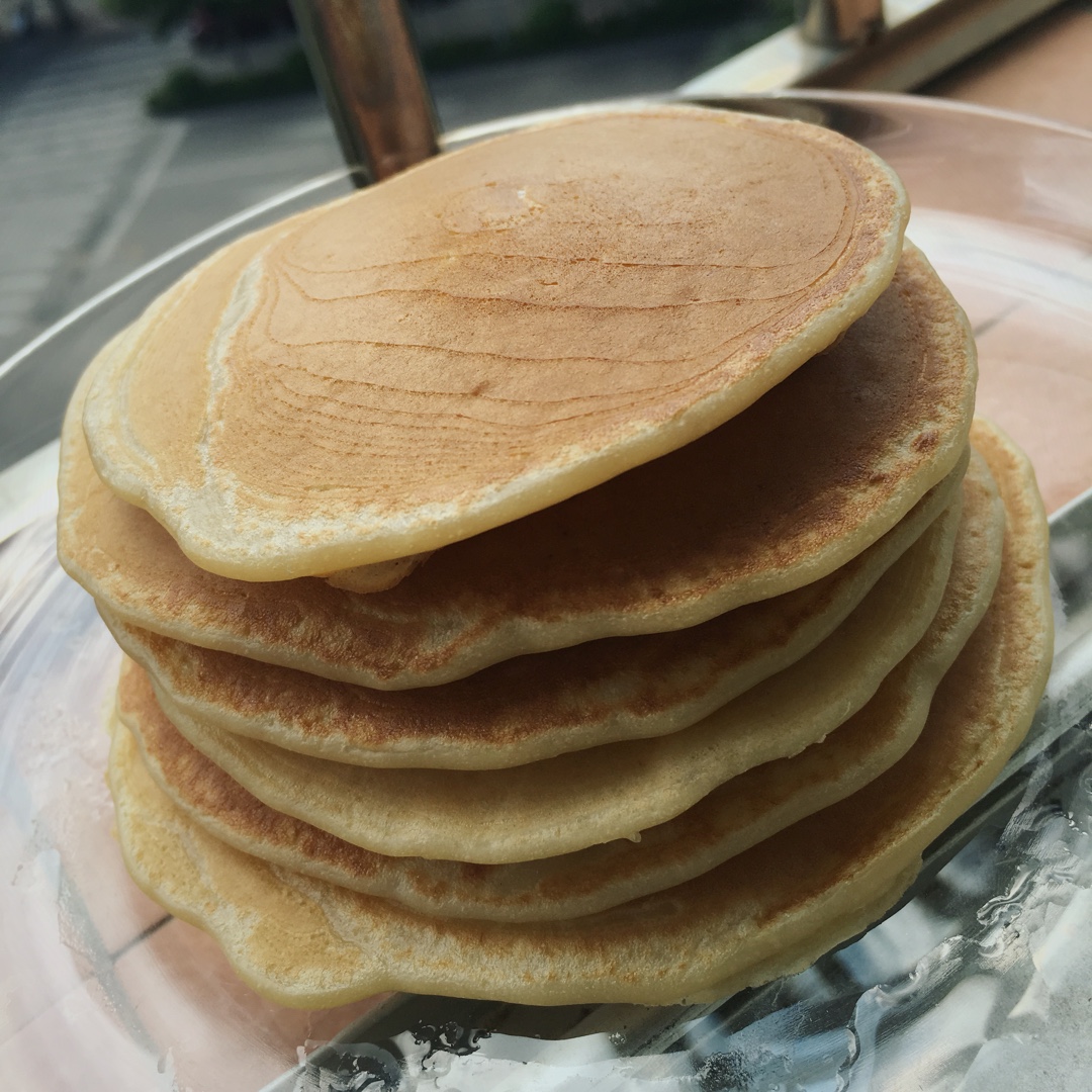 【减脂早餐】无油香蕉松饼（超简单）