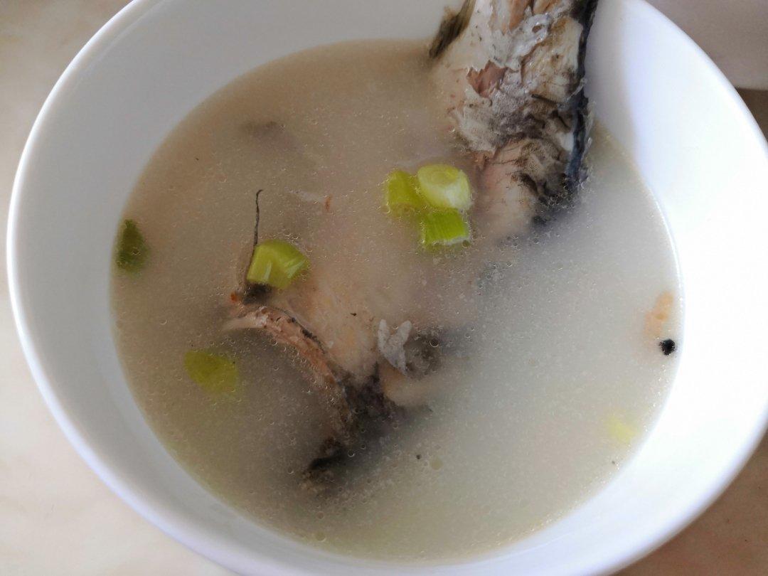 奶白鲫鱼汤，很多人第一步就错了