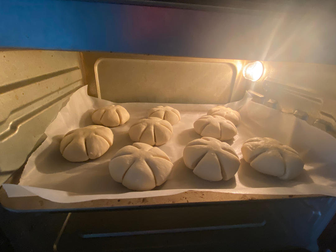 软噗噗的香芋小包