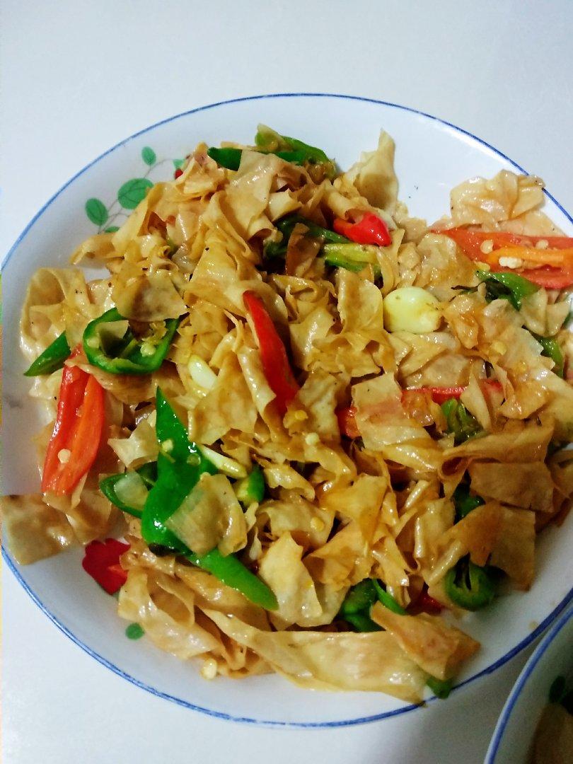 青椒炒豆皮
