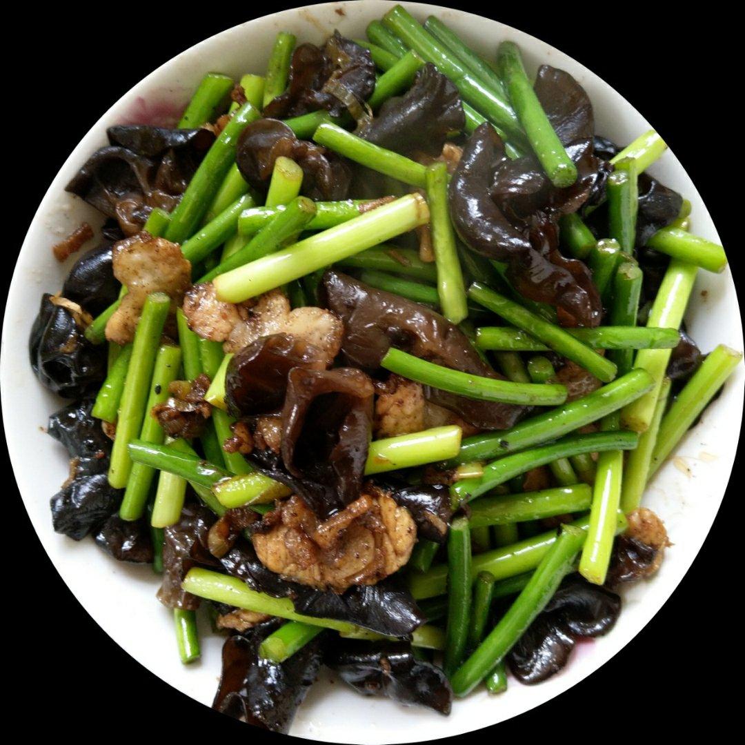 蒜苔炒肉-新手下厨 Fried Pork & Garlic