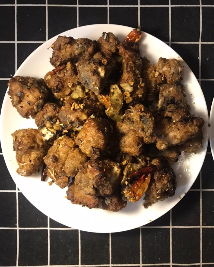 椒盐蒜香骨