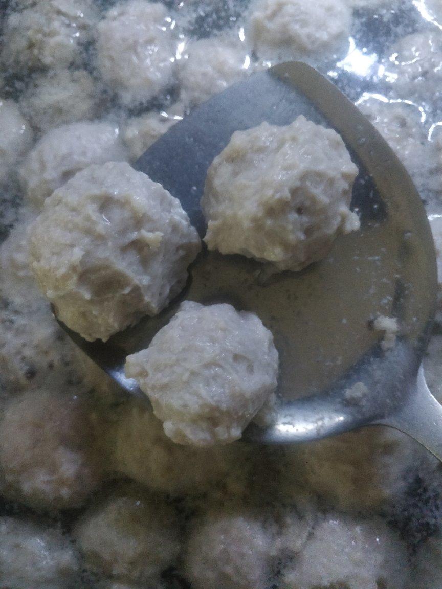 弹牙猪肉丸