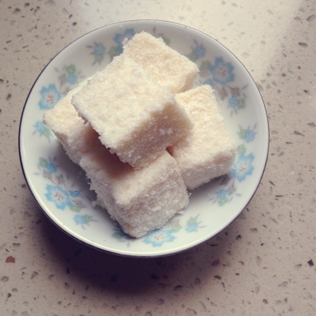完胜85度C牛奶椰丝小方