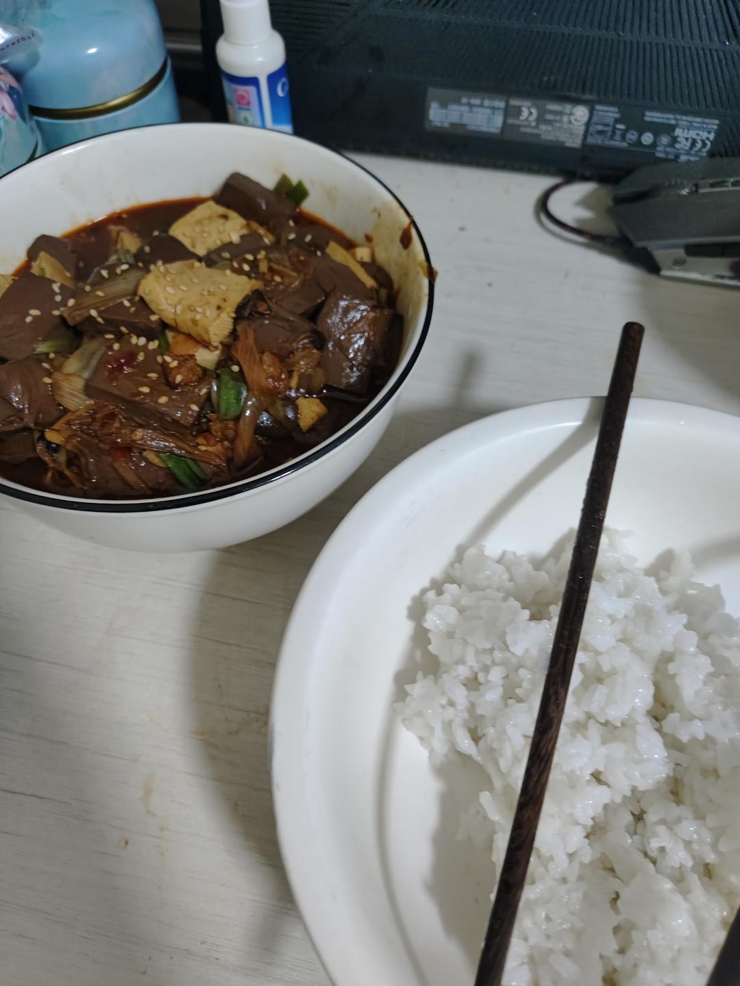 鸭血豆腐