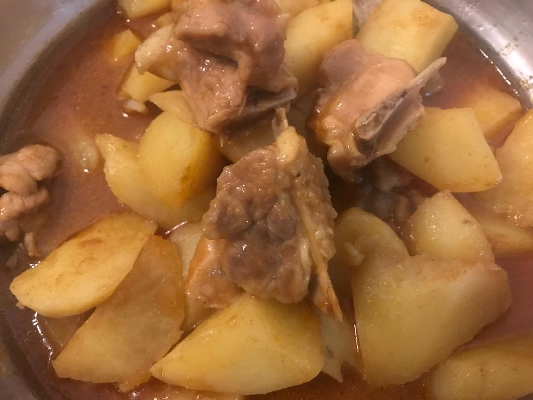 咖喱土豆焖排骨