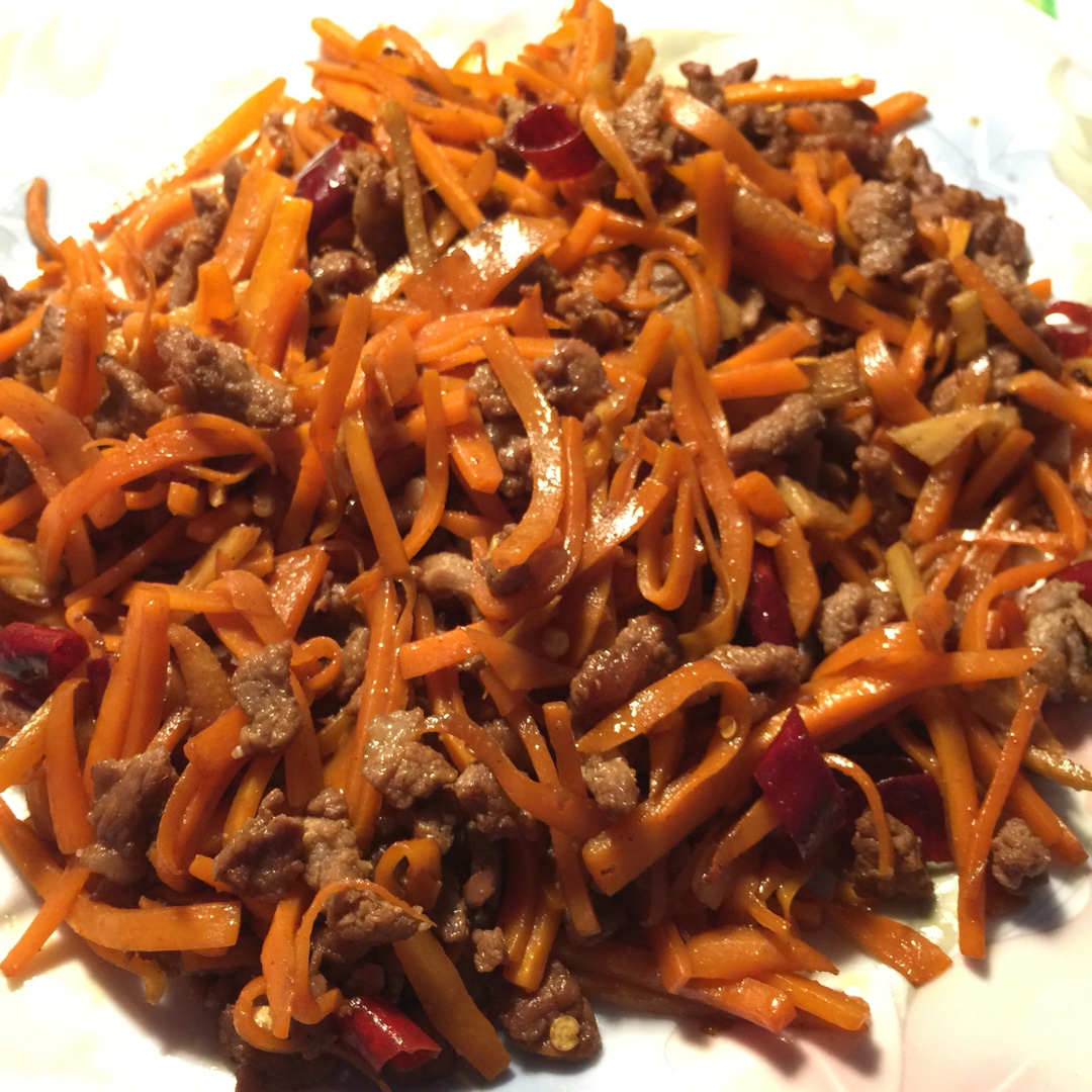 胡萝卜炒牛肉
