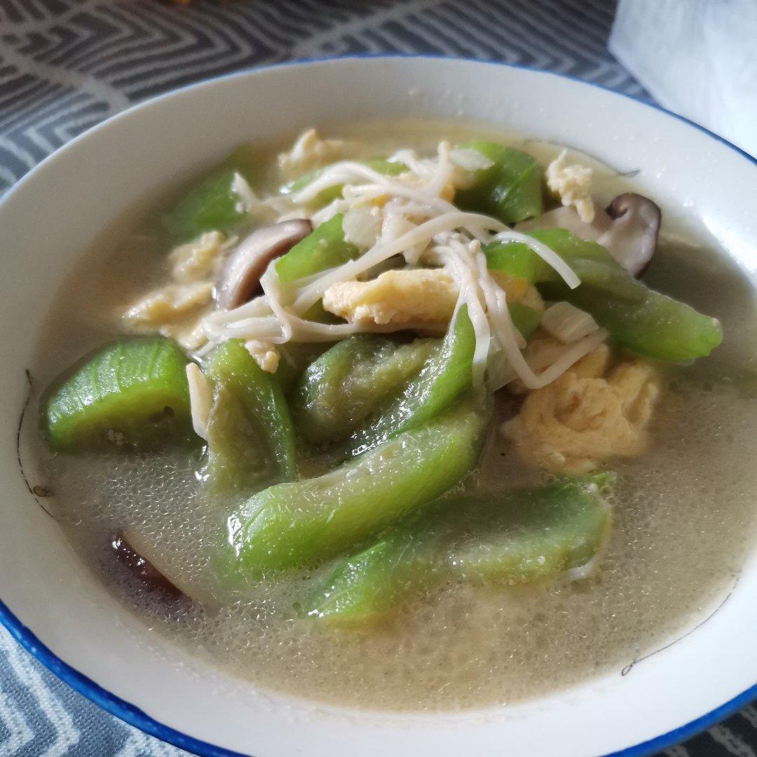 丝瓜金针菇鸡蛋汤