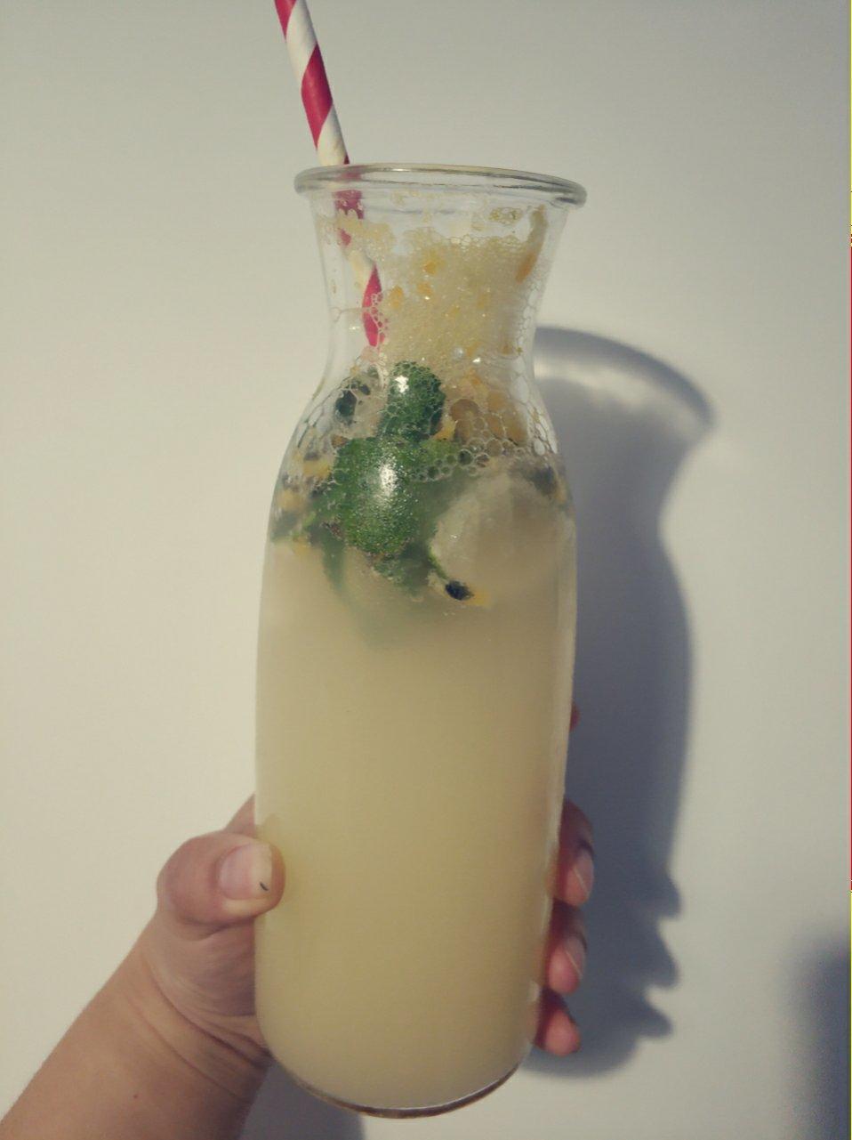 青柠/青桔百香果气泡水/夏日必备