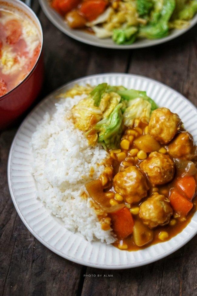 大红狍做的咖喱鸡肉饭