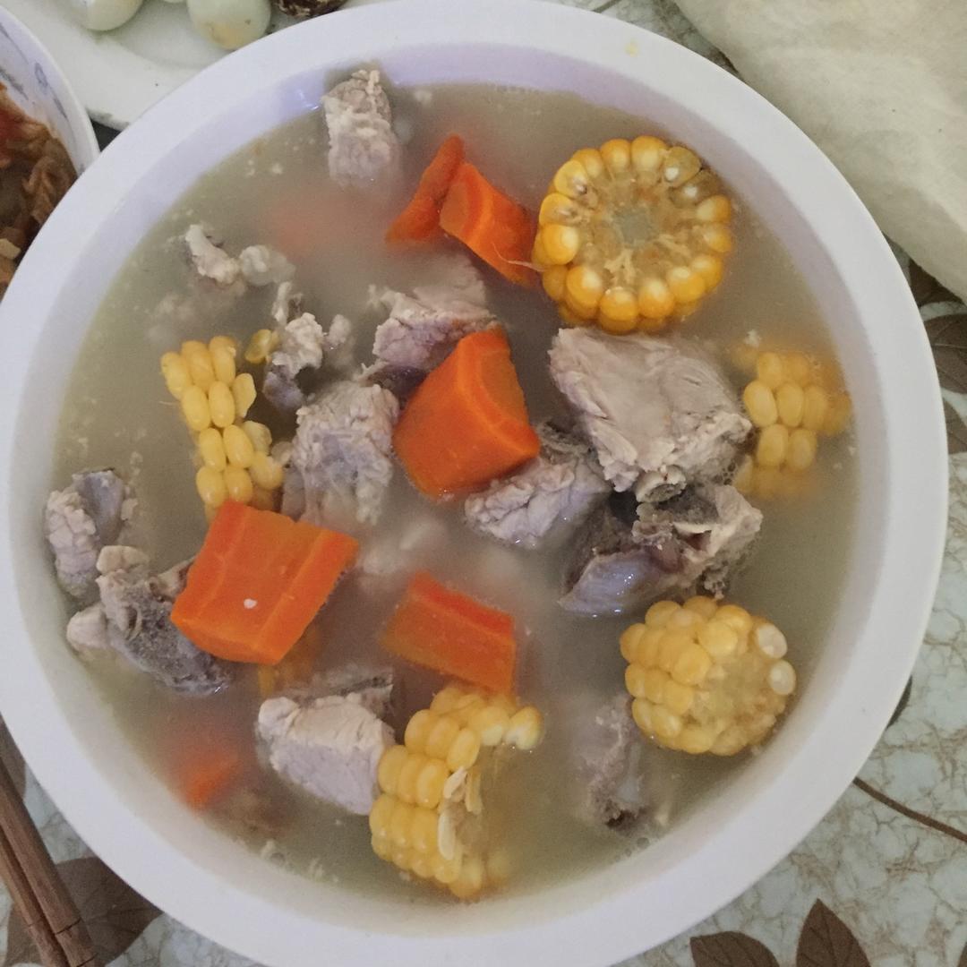 玉米排骨汤