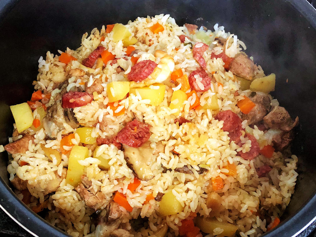 喷香排骨焖饭（爆好吃）