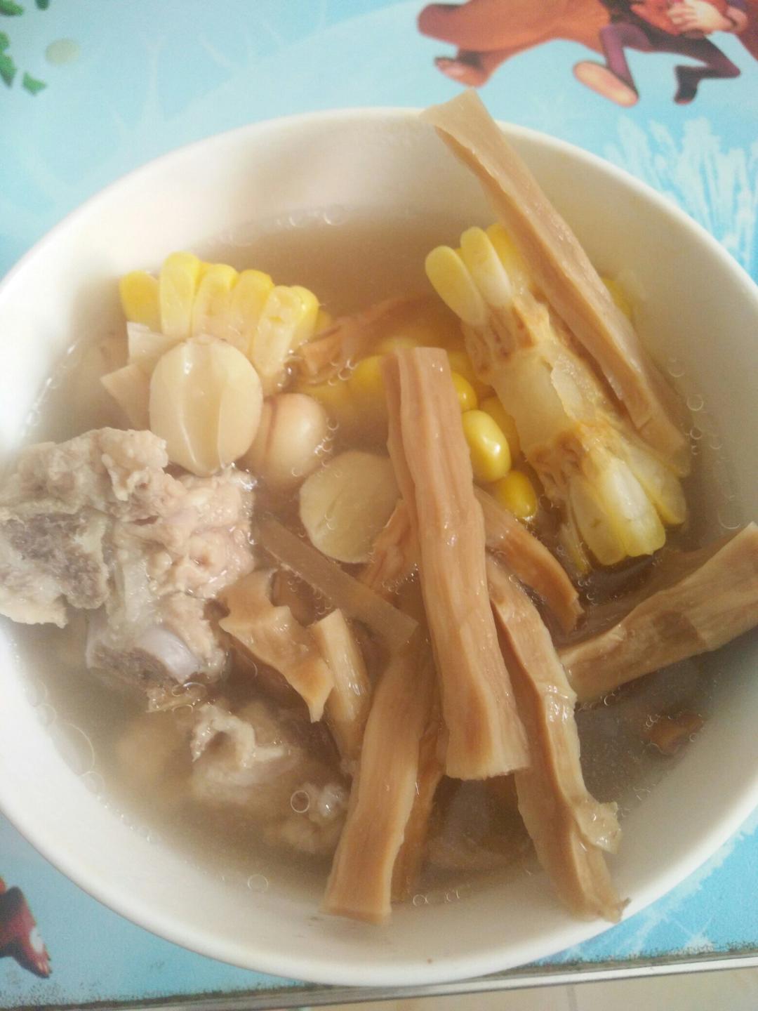 老饶家丨野生苦笋干煲排骨