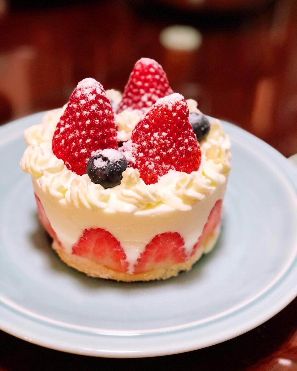 mikaco做的超简单的草莓芝士蛋糕