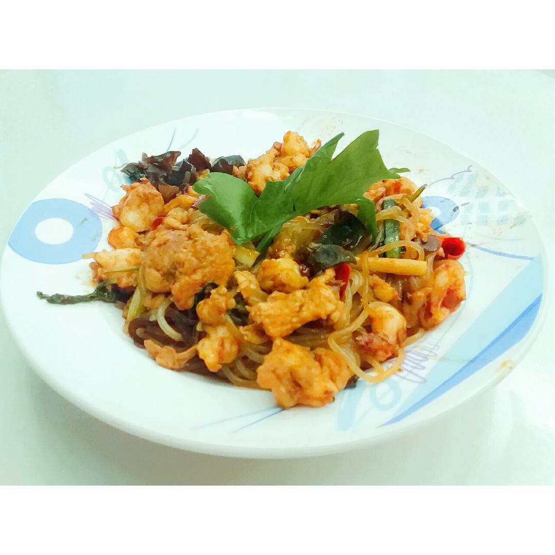 蚂蚁上树（红薯粉）