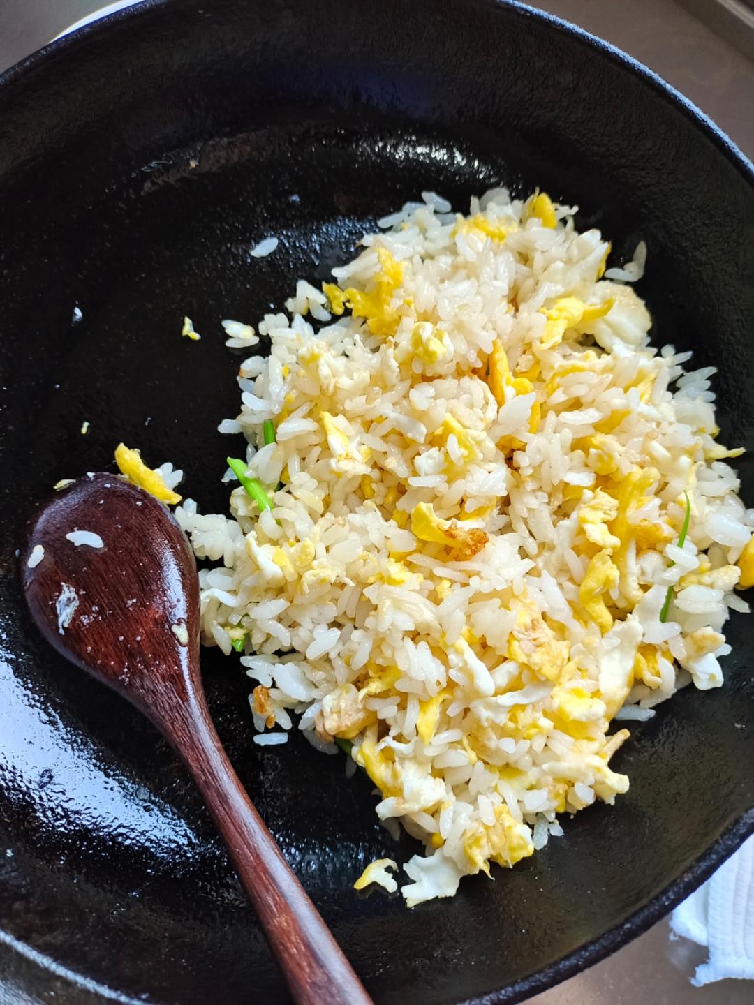 【一碗蛋炒饭】最最最简单的炒饭！！！