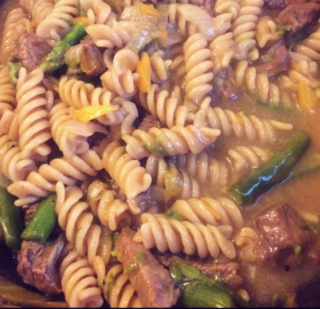 牛肉时蔬烩意粉—挑吃小盆友的克星