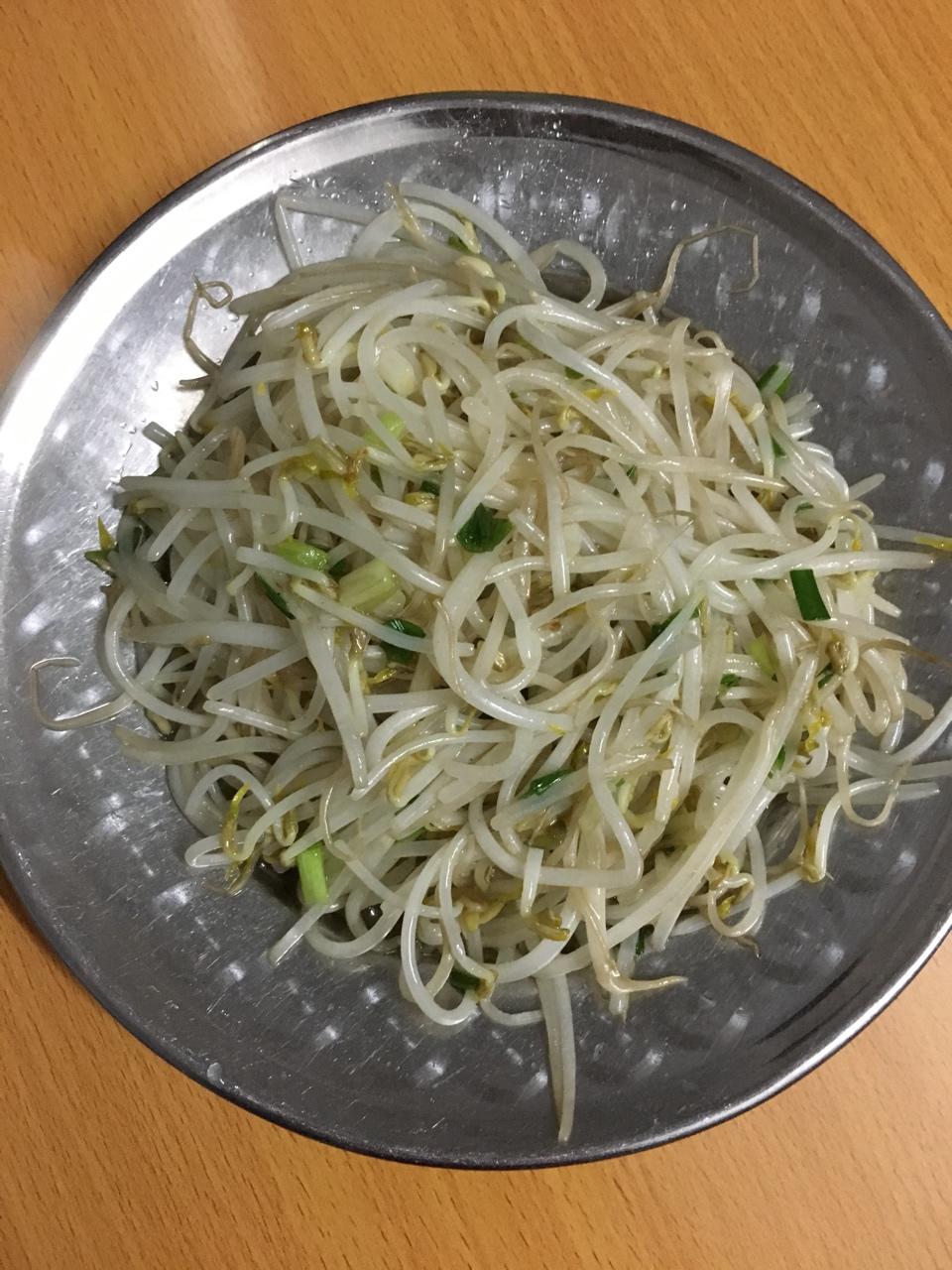 素炒豆芽