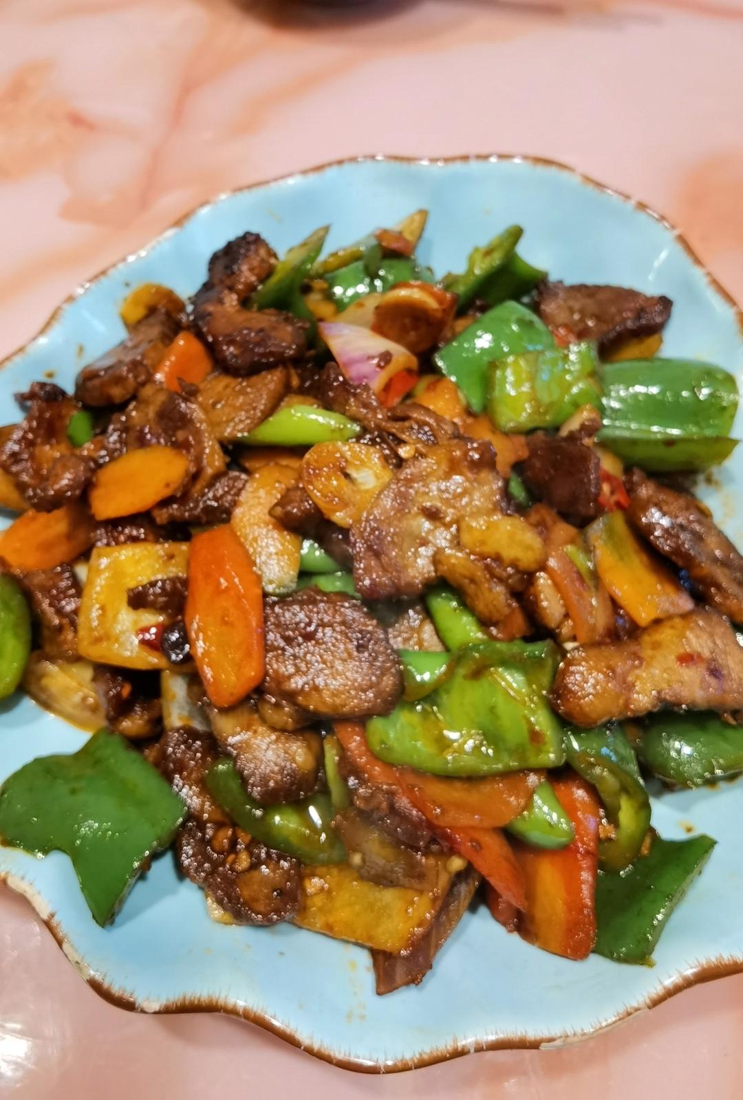 正宗回锅肉 隔壁大爷都被馋哭了