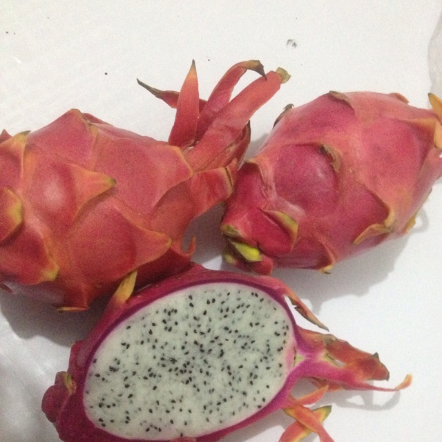 简单方便吃火龙果