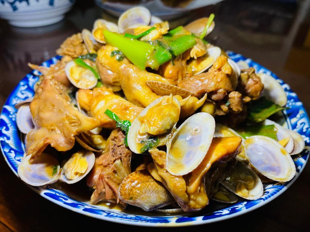 鲜到爆的紫苏花甲焖鸡