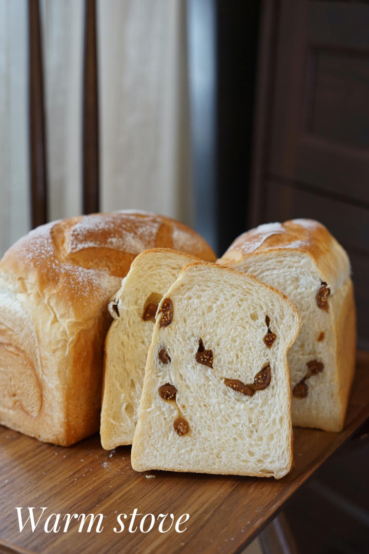 无花果黑麦吐司