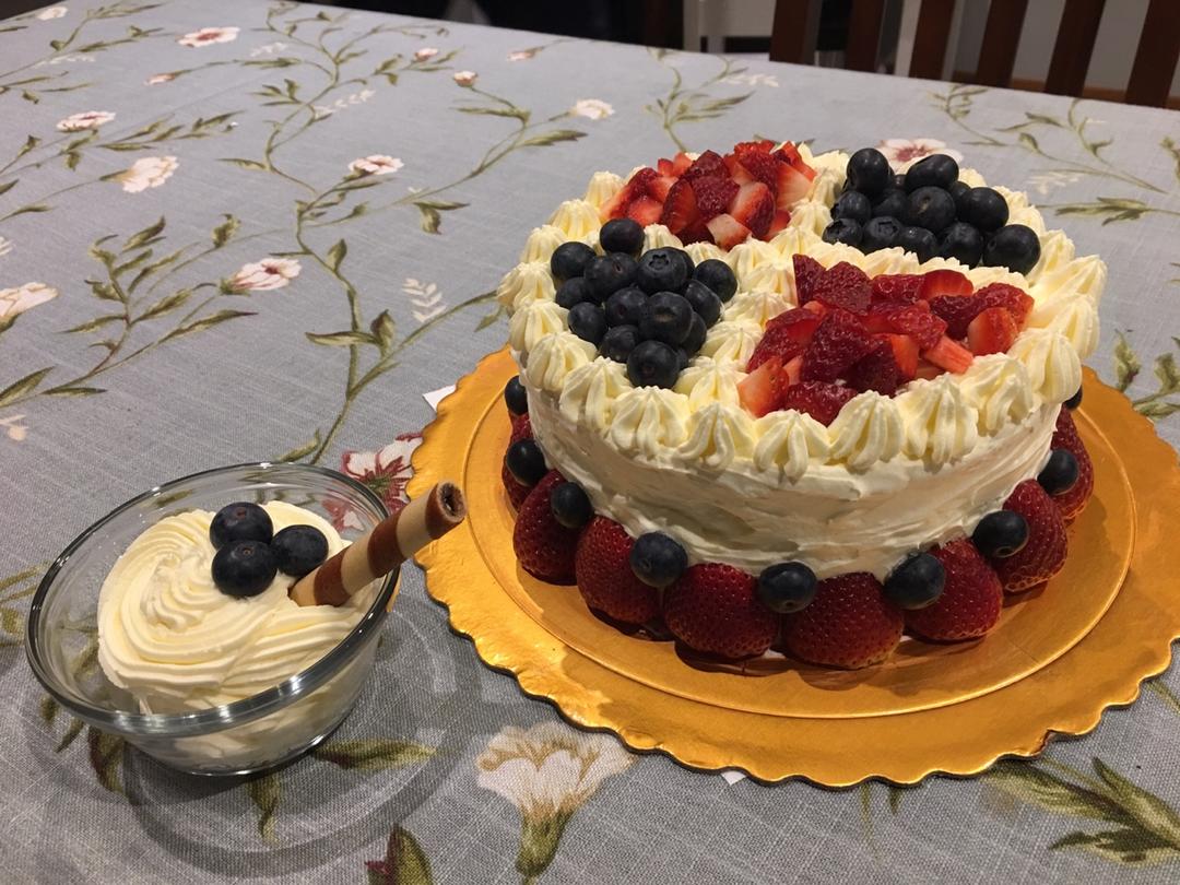8寸水果生日蛋糕