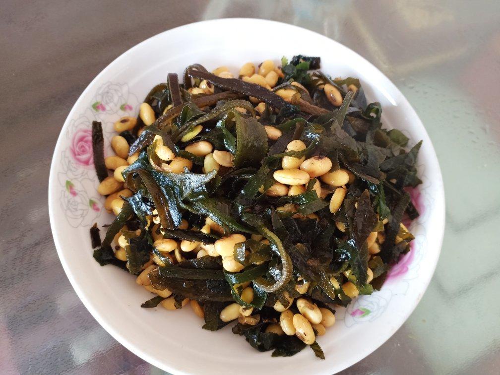 黄豆炖海带