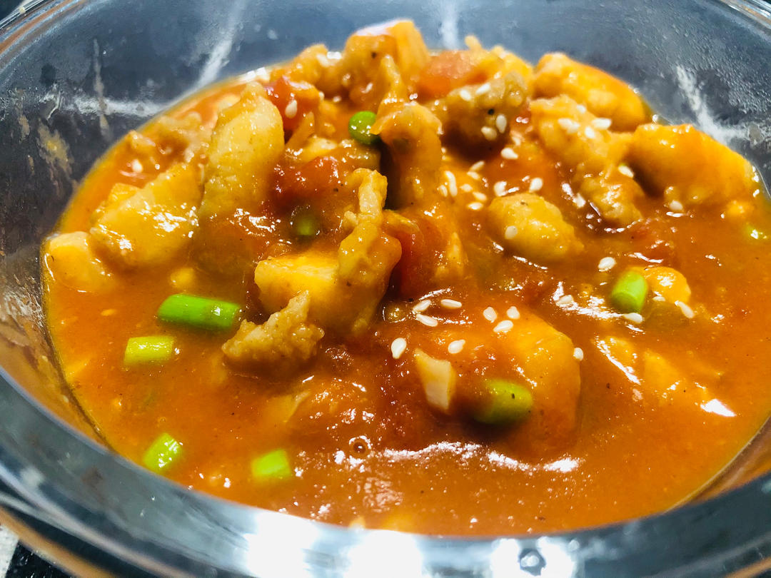 番茄鱼巴沙鱼（也可以用番茄龙利鱼），番茄酱汁超浓郁，营养又下饭！