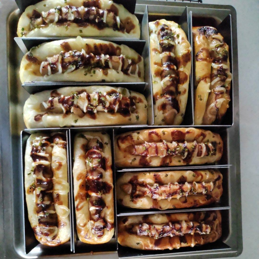 出炉就秒光！黑椒猪排面包！