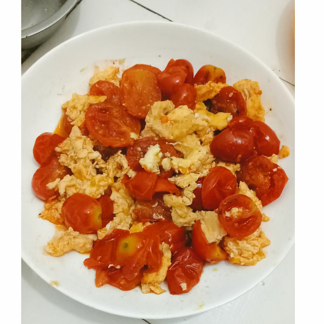 樱桃小番茄炒蛋