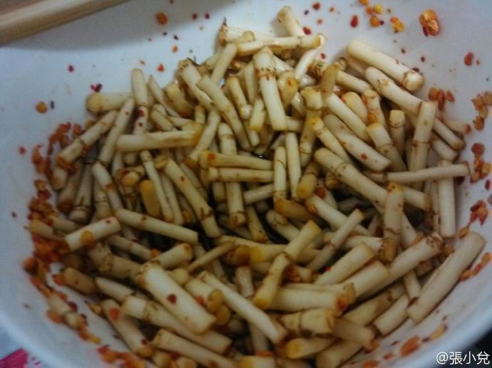 凉拌鱼腥草