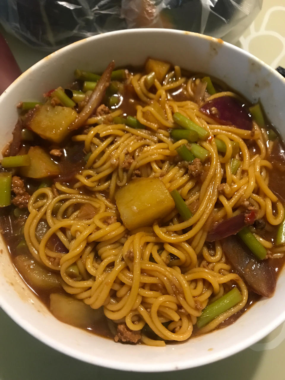 千万别学我这样做焖面！我怕你吃三碗都不够