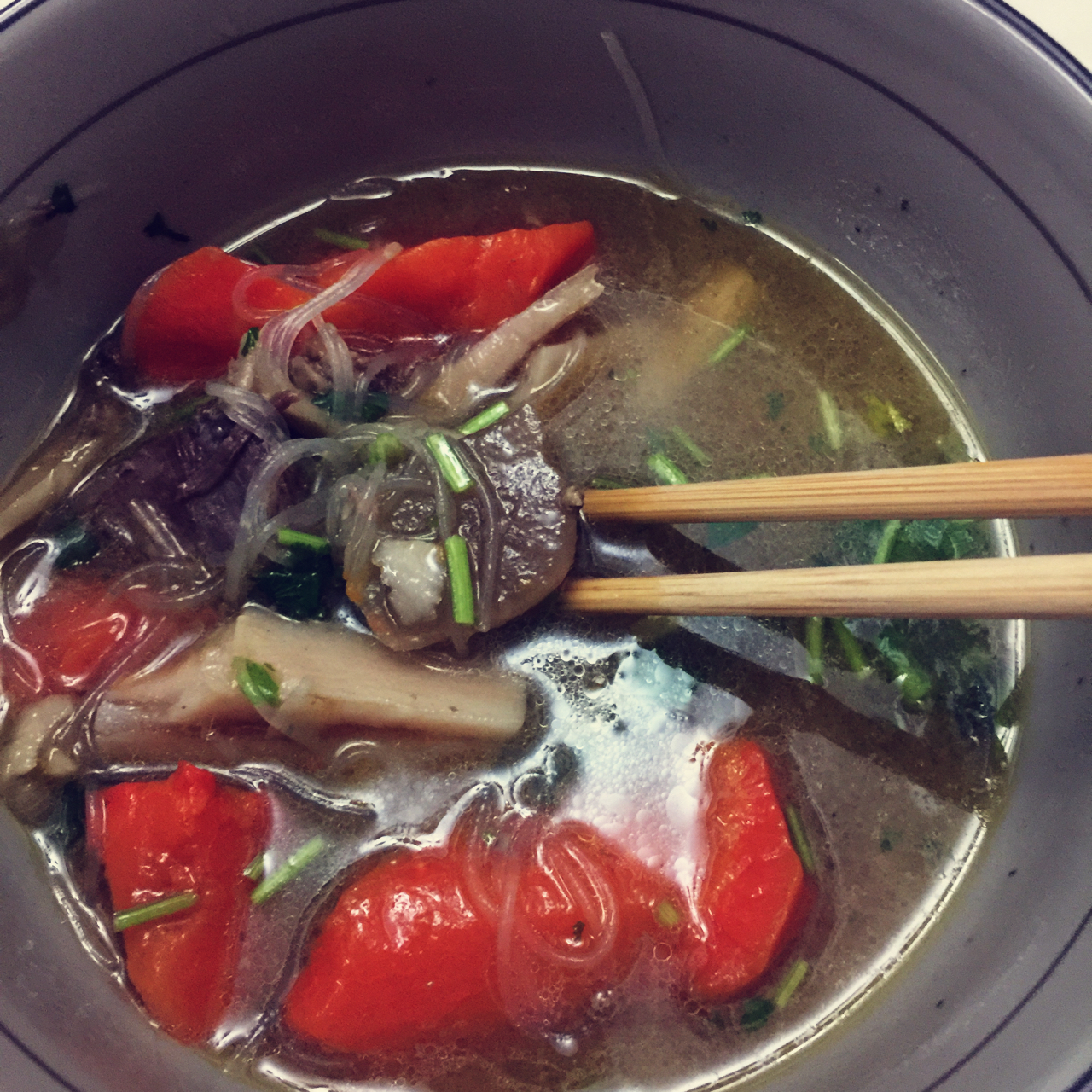 冬笋莲藕咸鹅煲