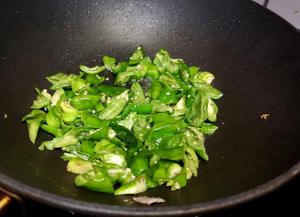 草芽青椒肉片的做法 步骤7