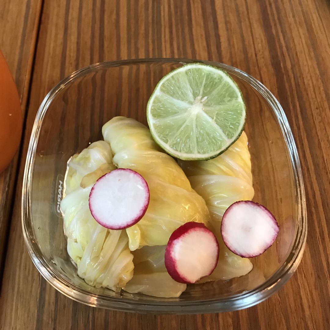 苹果醋泡樱桃萝卜和包心菜的做法