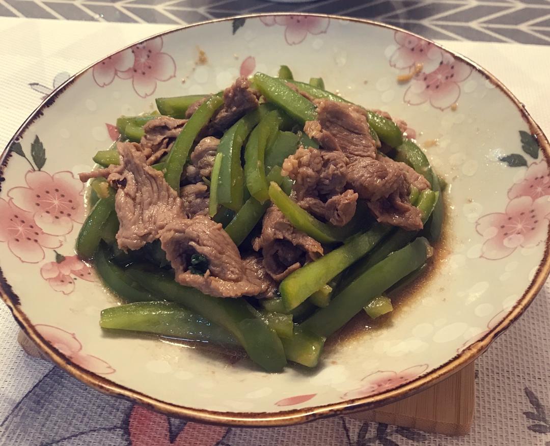 青椒炒牛肉片