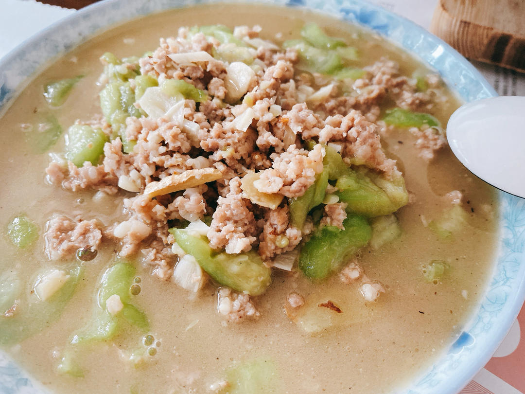 家常丝瓜炒肉