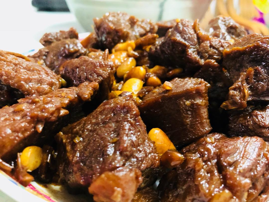 黄豆烧牛腱