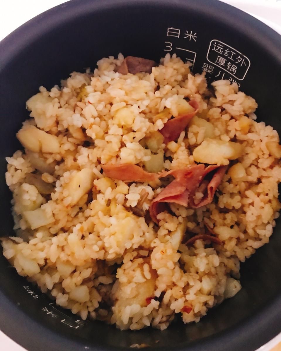 土豆焖饭（电饭锅版）