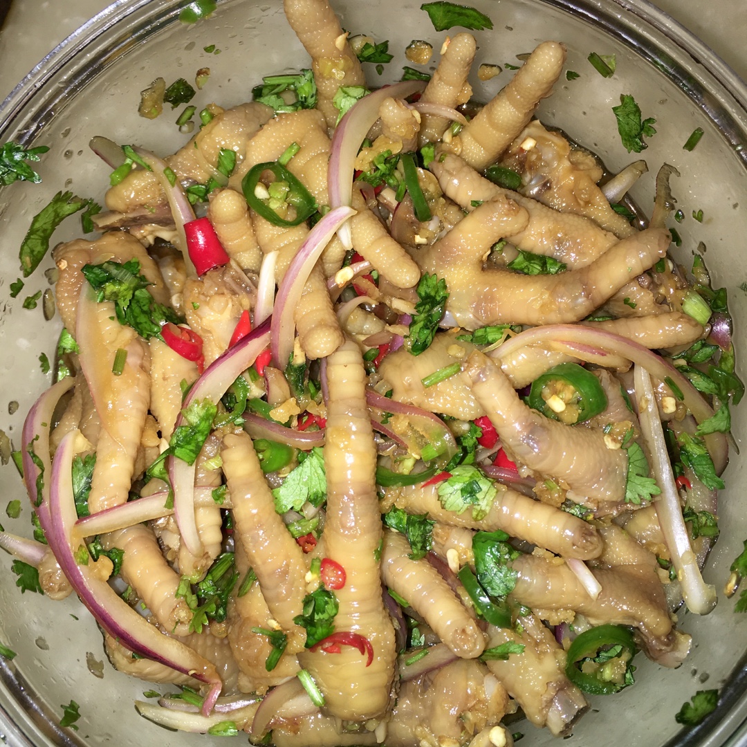 酸辣鸡脚๑