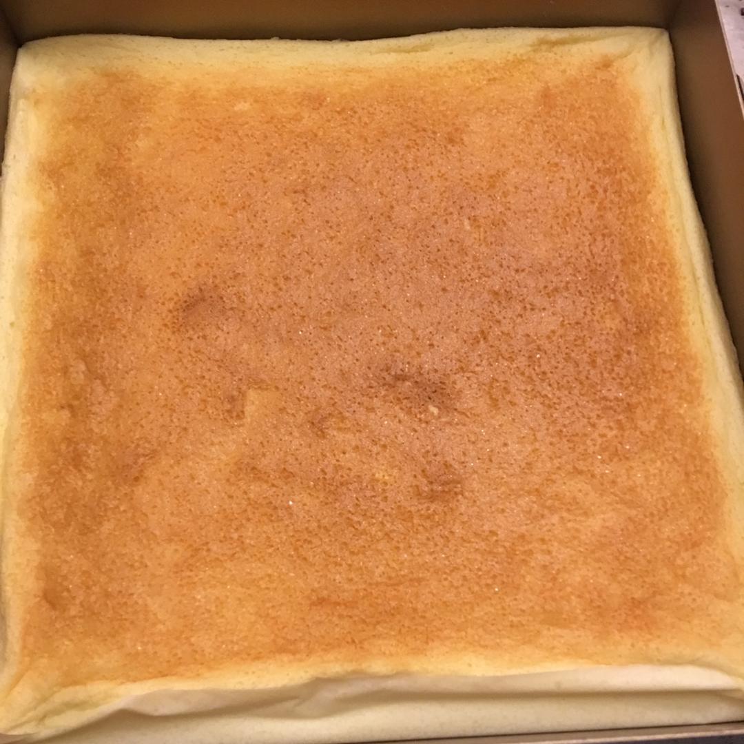 不开裂不回缩不掉皮的酸奶水浴法蛋糕