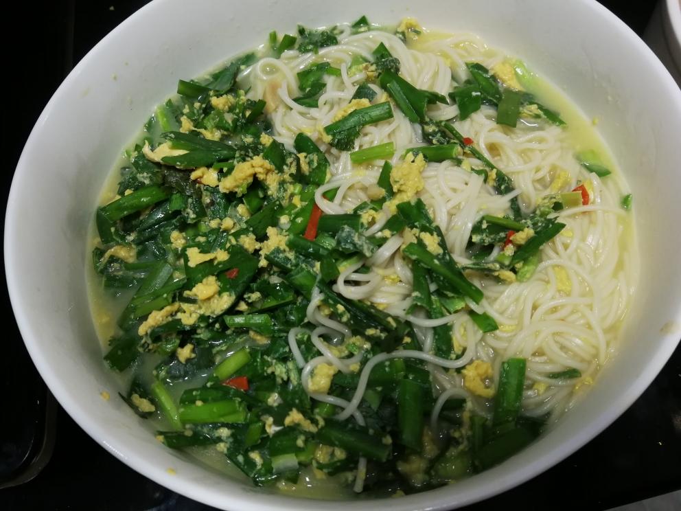 韭菜炒鸡蛋——三分钟快手下饭菜 掌握火候的秘诀