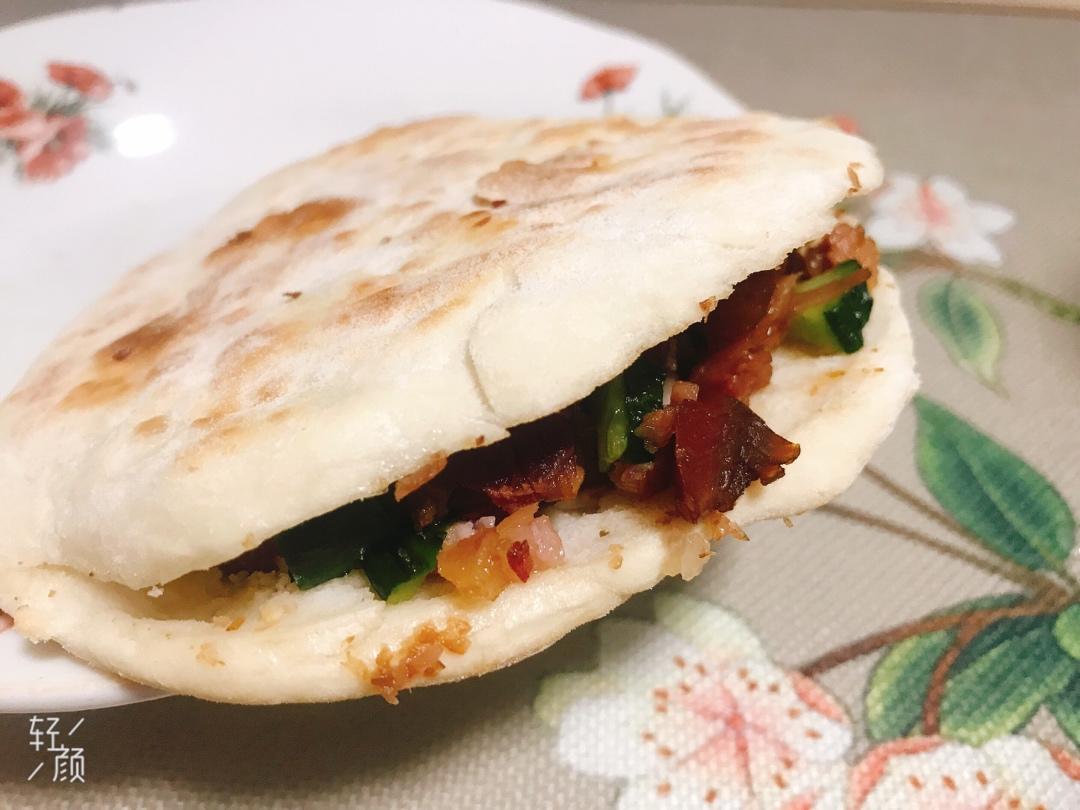 肉夹馍(白吉馍的制作)