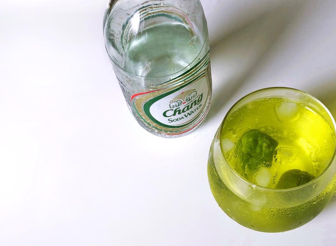 草莓苏打水
