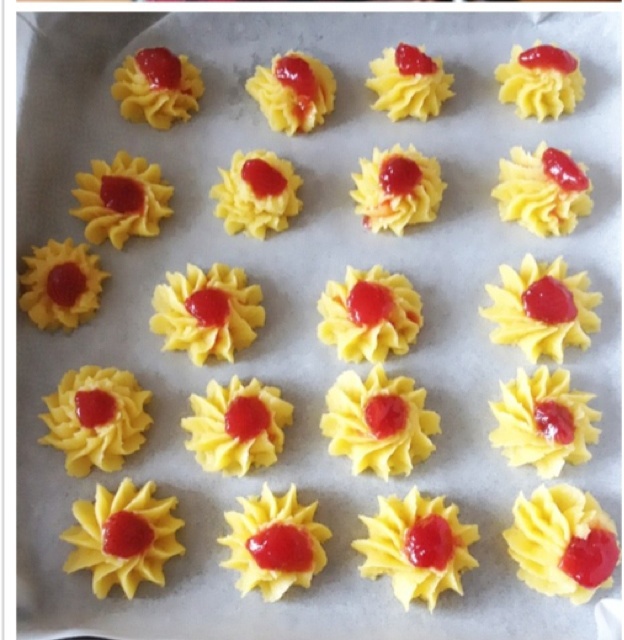 草莓酱曲奇饼干